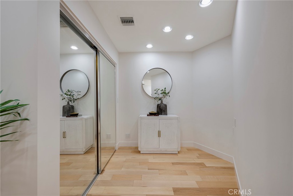 755 E Sunny Hills Rd