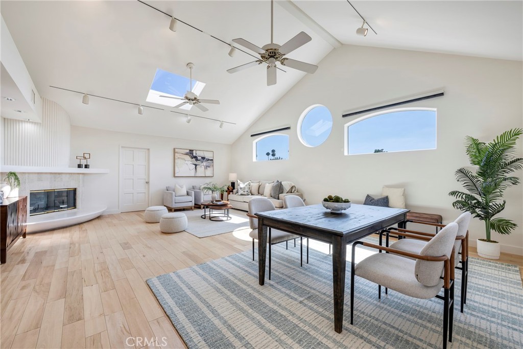 755 E Sunny Hills Rd