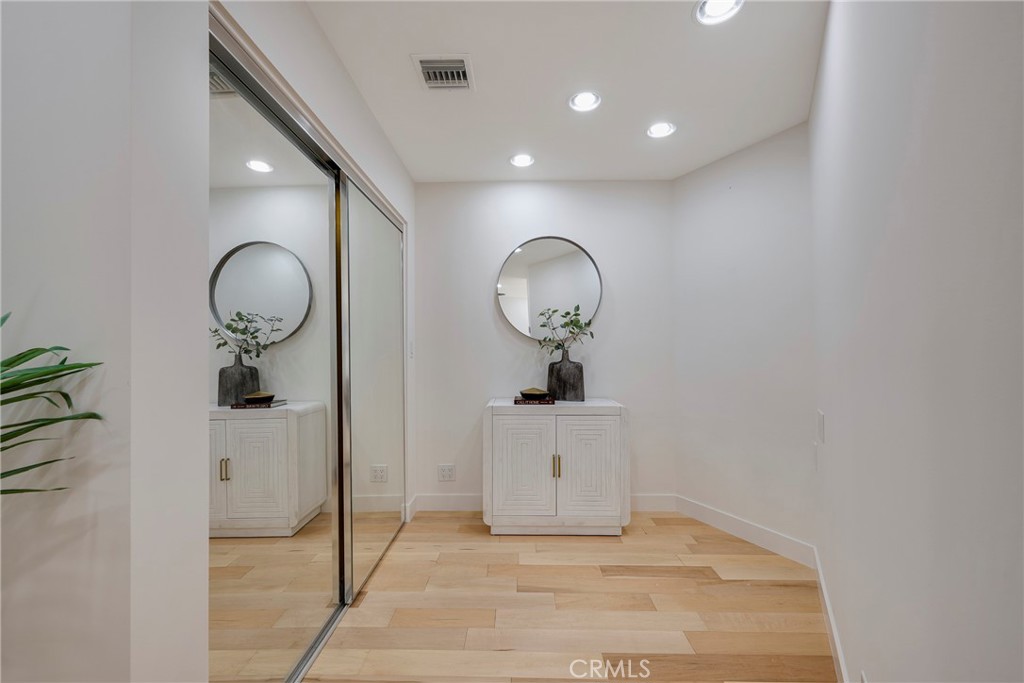 755 E Sunny Hills Rd