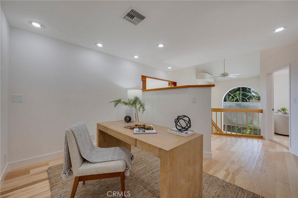 755 E Sunny Hills Rd