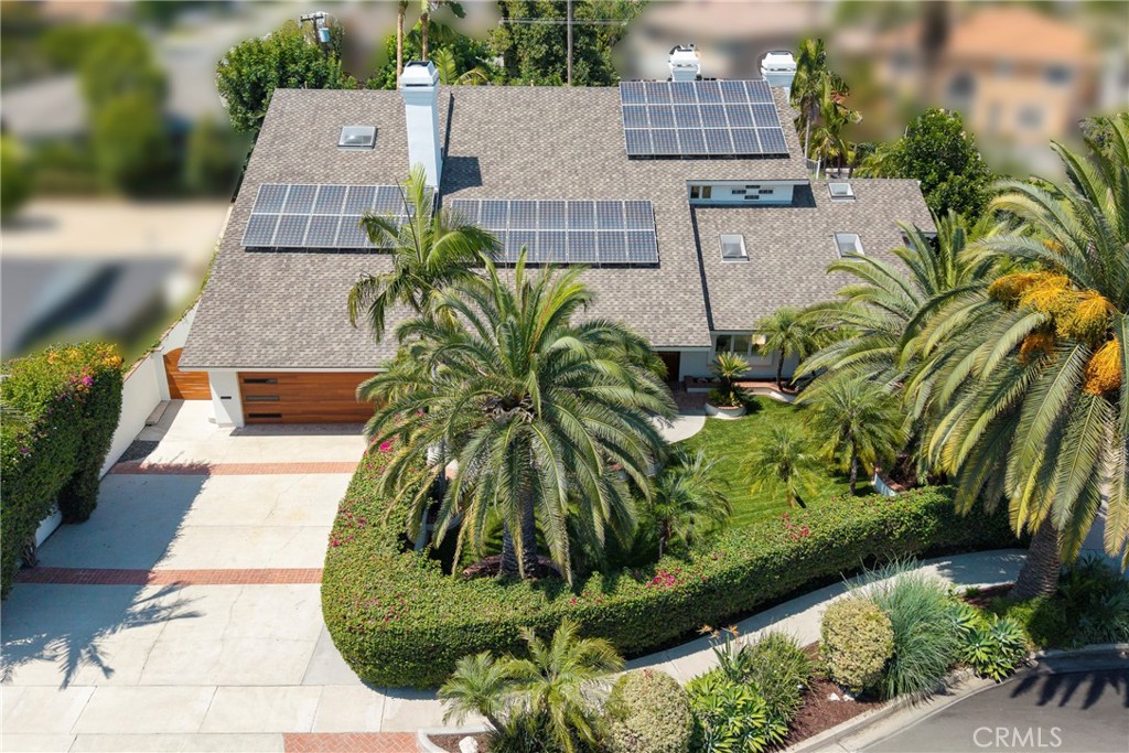 755 E Sunny Hills Rd