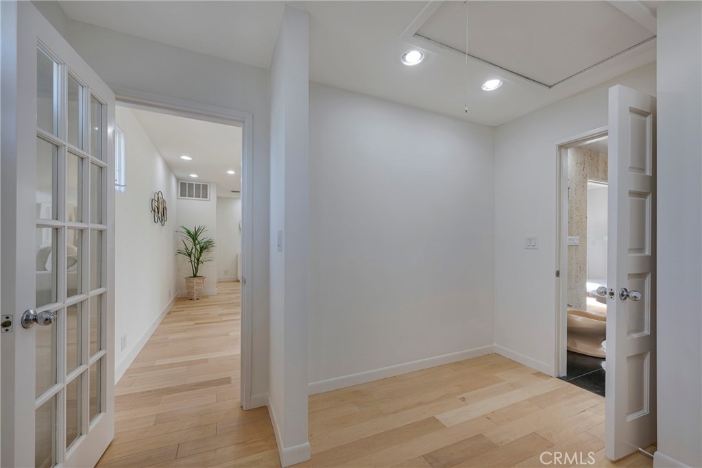 755 E Sunny Hills Rd