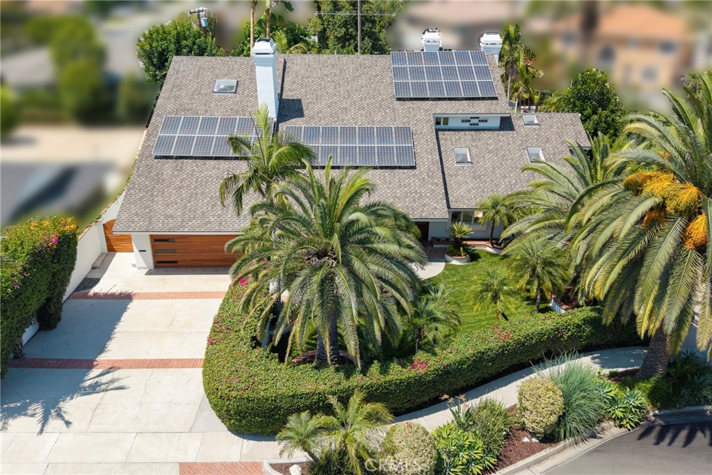 755 E Sunny Hills Rd