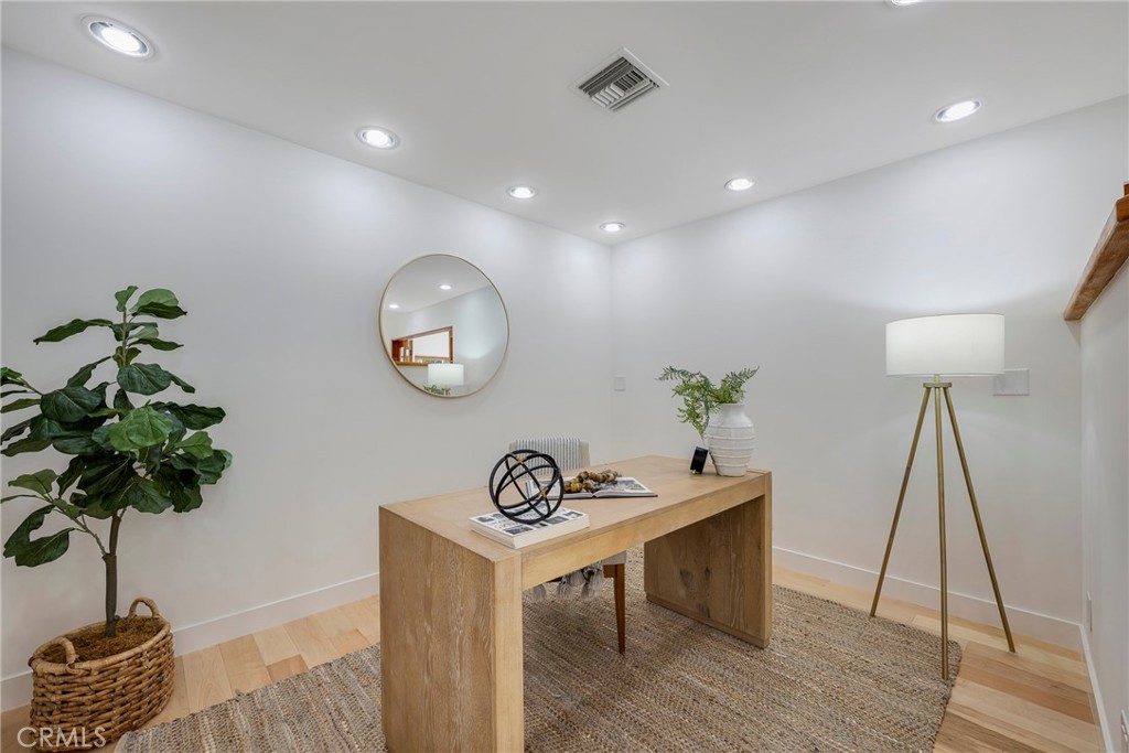 755 E Sunny Hills Rd