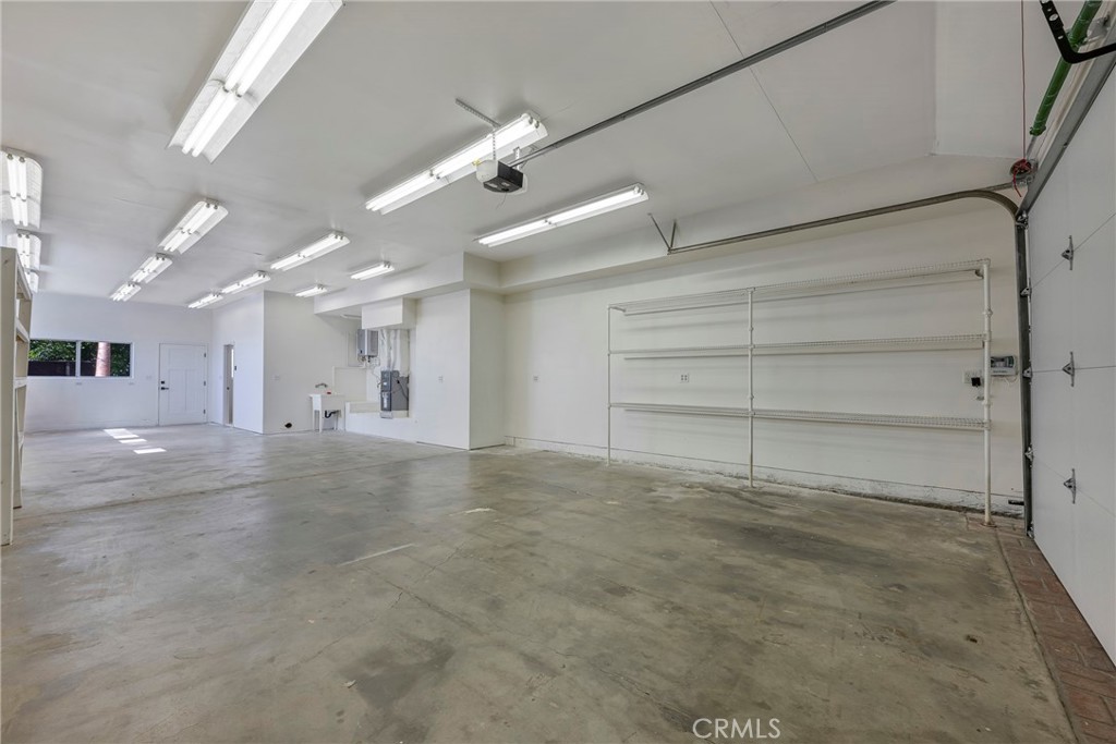 755 E Sunny Hills Rd