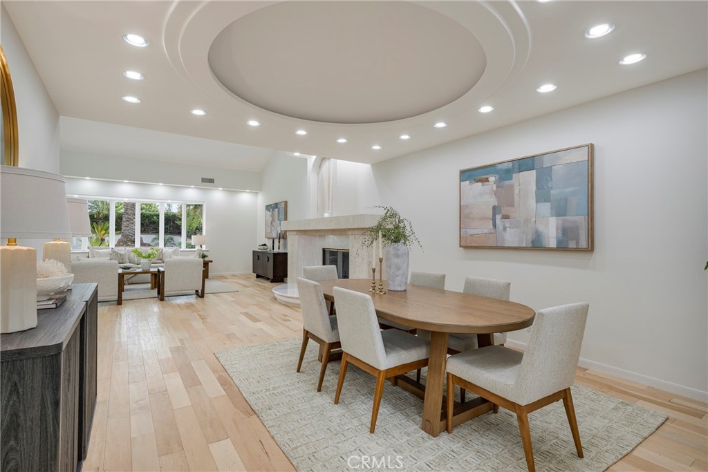 755 E Sunny Hills Rd