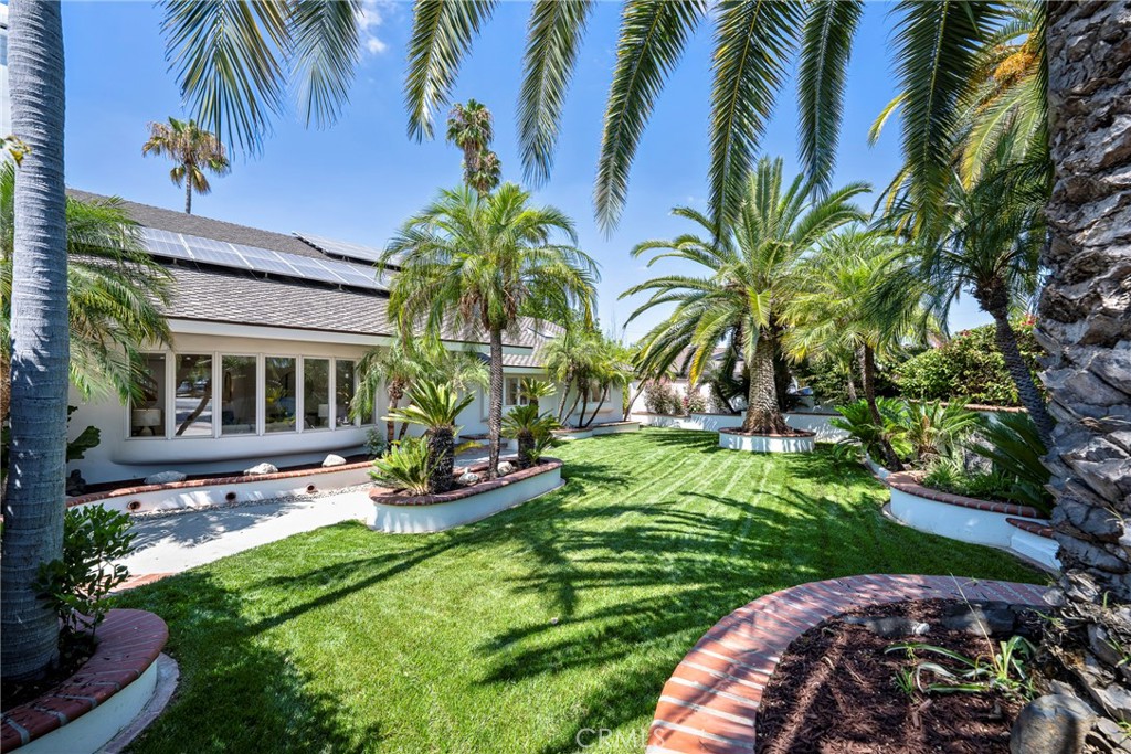 755 E Sunny Hills Rd