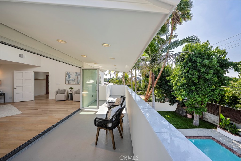 755 E Sunny Hills Rd