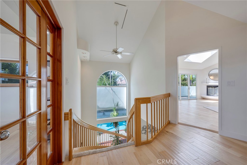 755 E Sunny Hills Rd