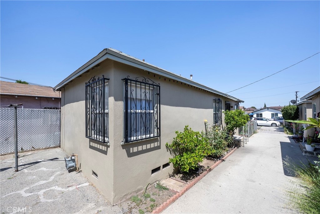 723 S Kern Avenue