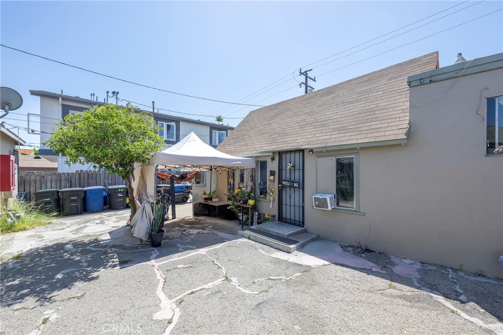 723 S Kern Avenue