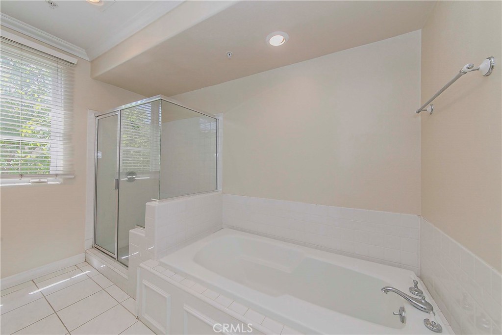 1250 Midvale Avenue 302