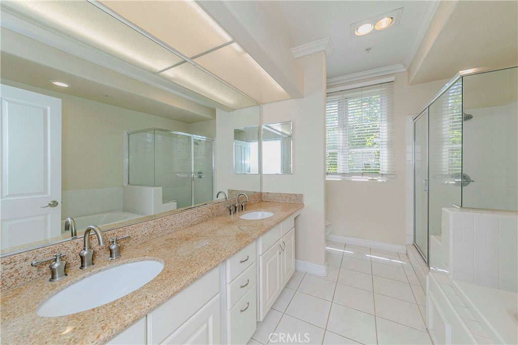 1250 Midvale Avenue 302