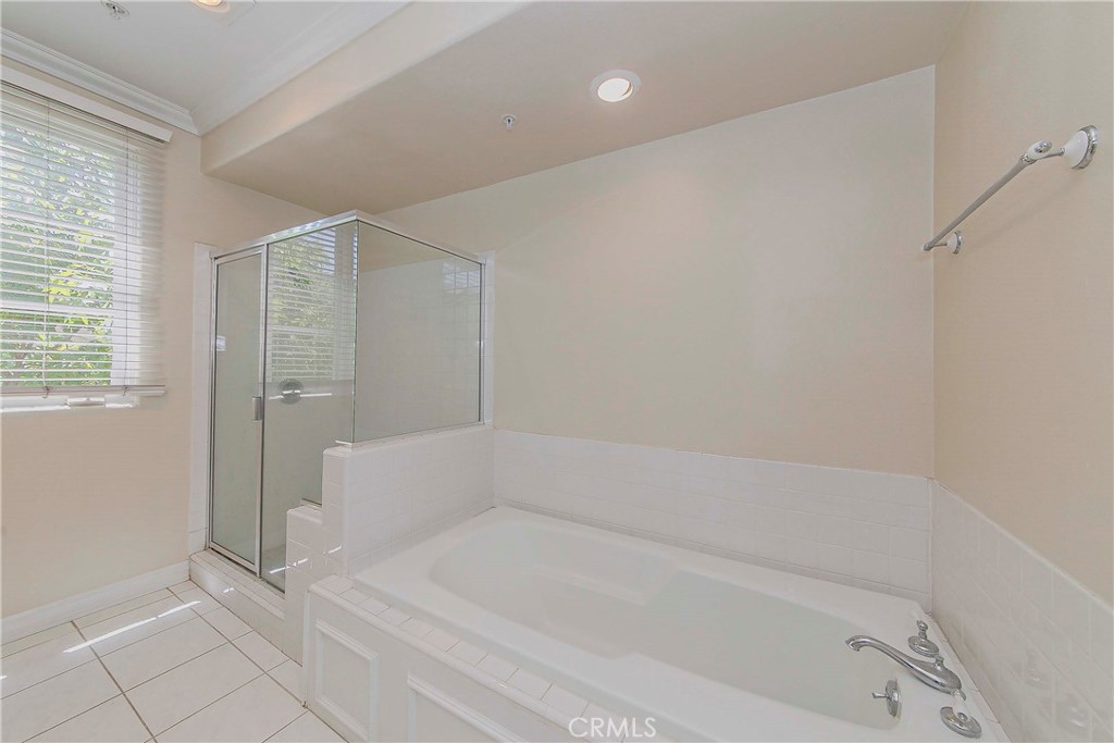 1250 Midvale Avenue 302