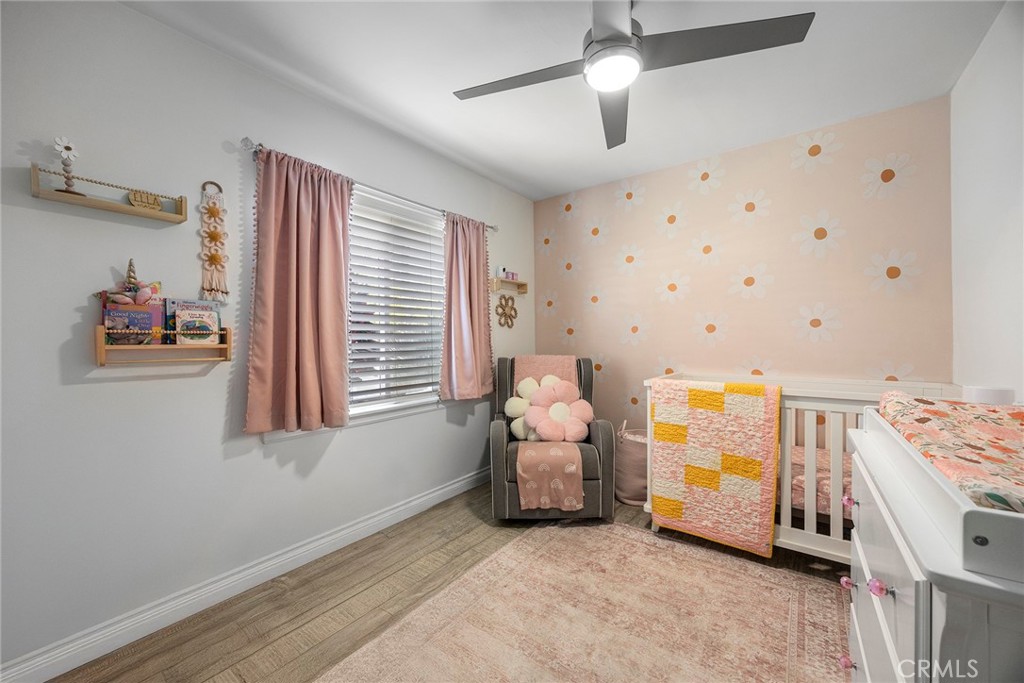 719 W Roberta Avenue