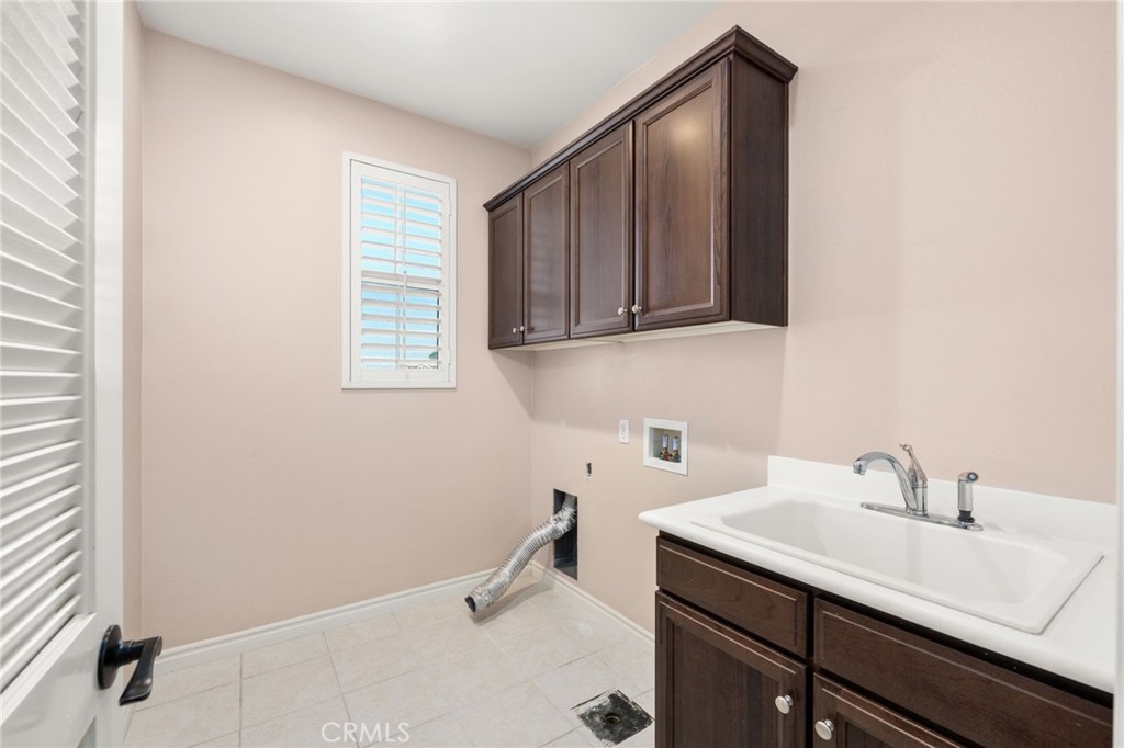 3906 Galway Bay Road