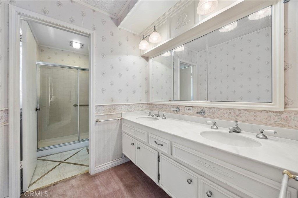 5409 Willowick Circle