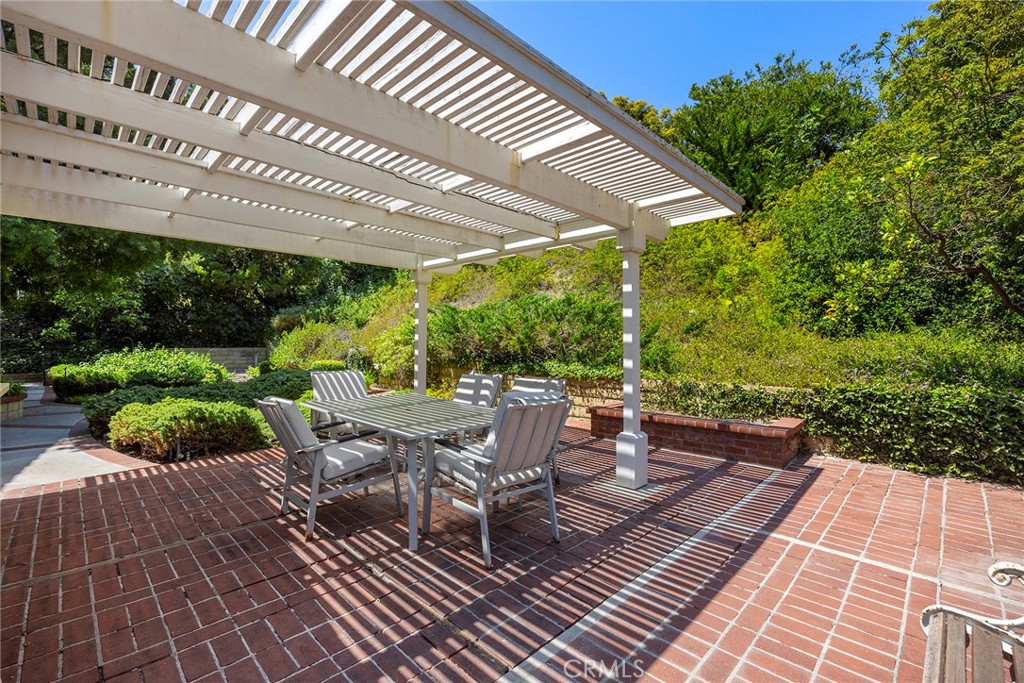 5409 Willowick Circle