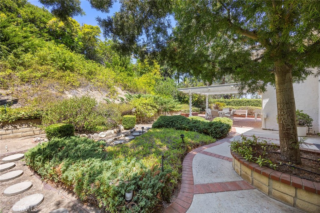 5409 Willowick Circle