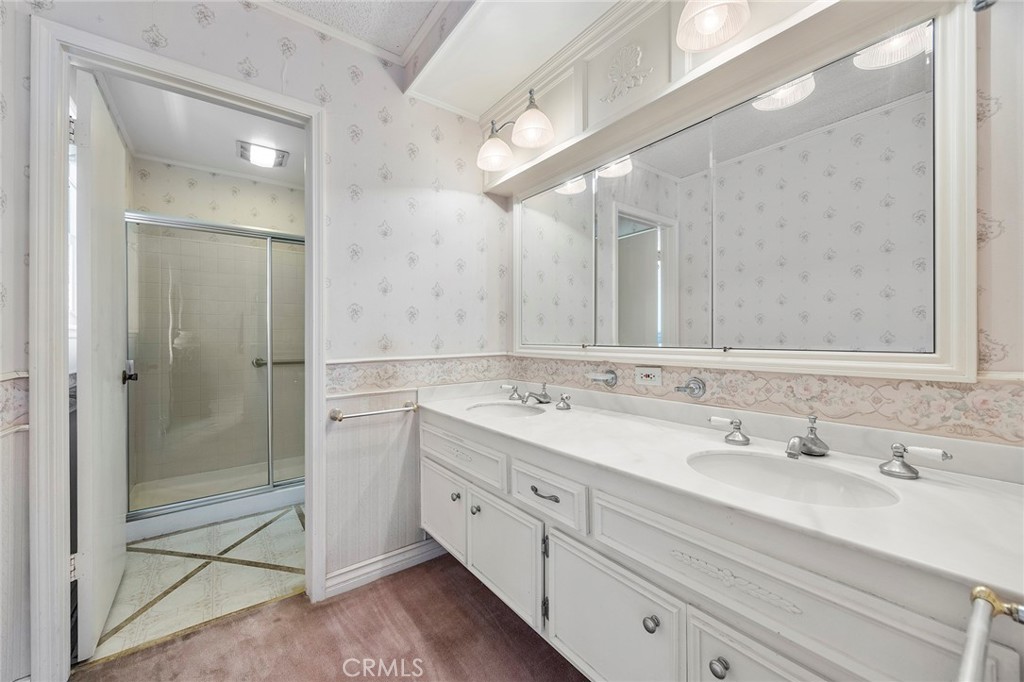 5409 Willowick Circle