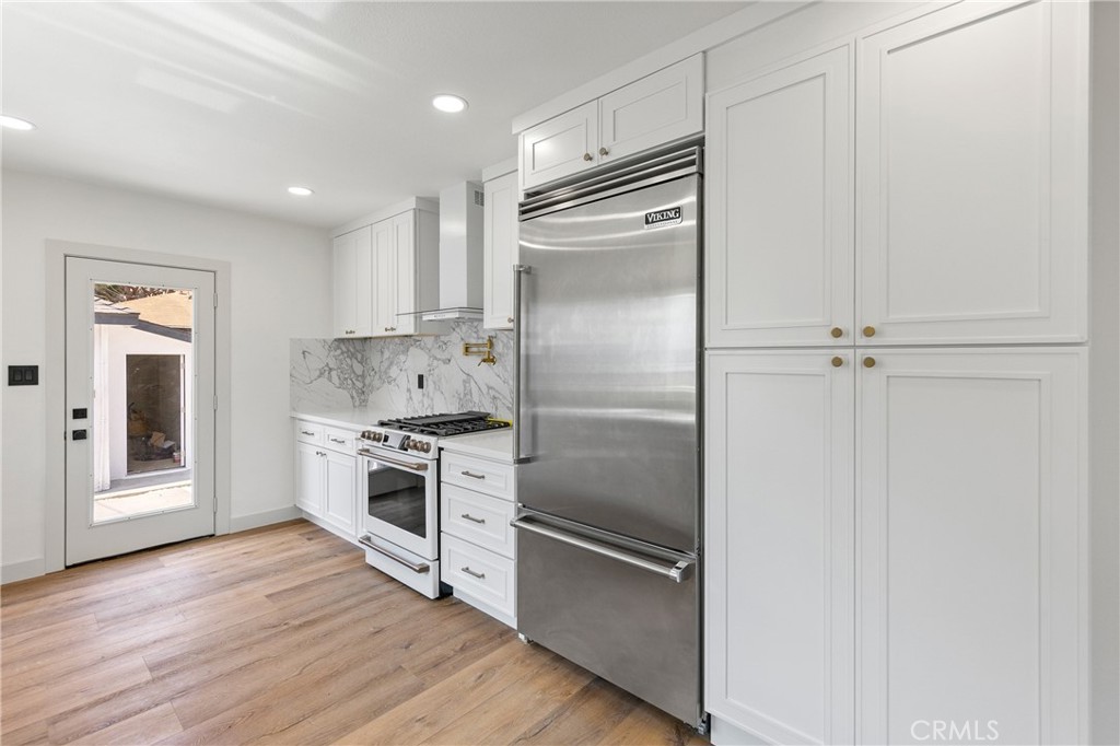 8954 Kramerwood Place