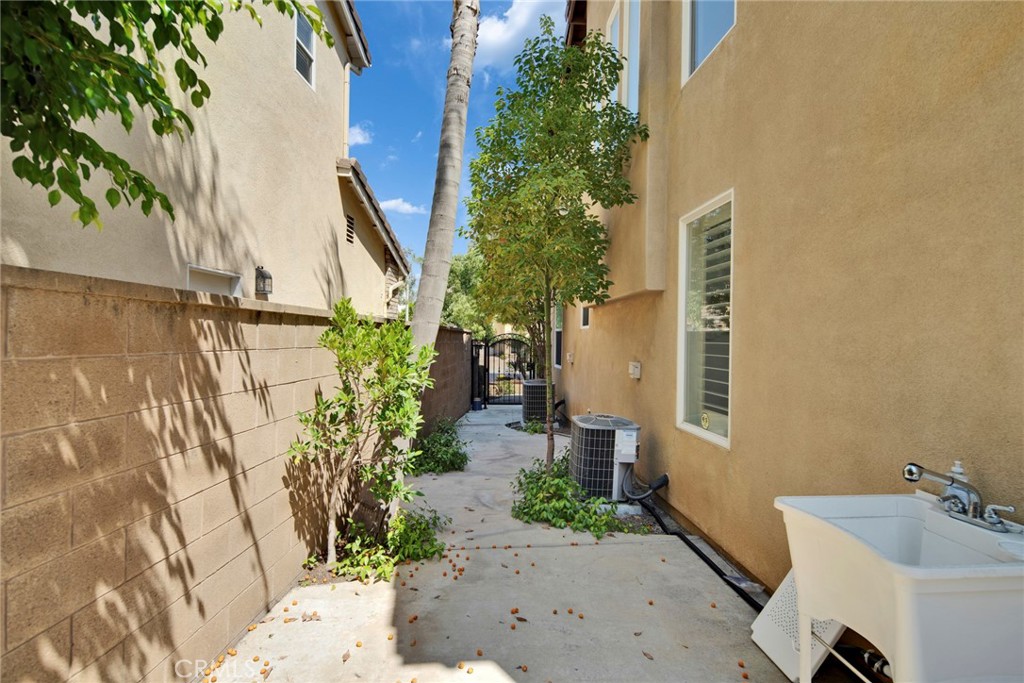 3002 Blackwood Court