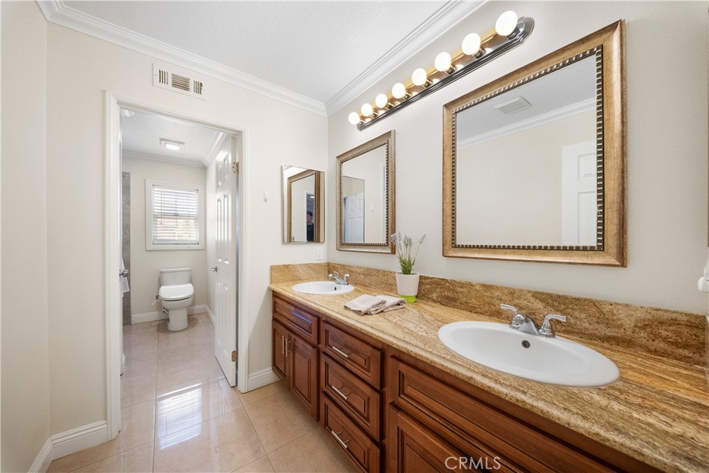 13 Frances Circle