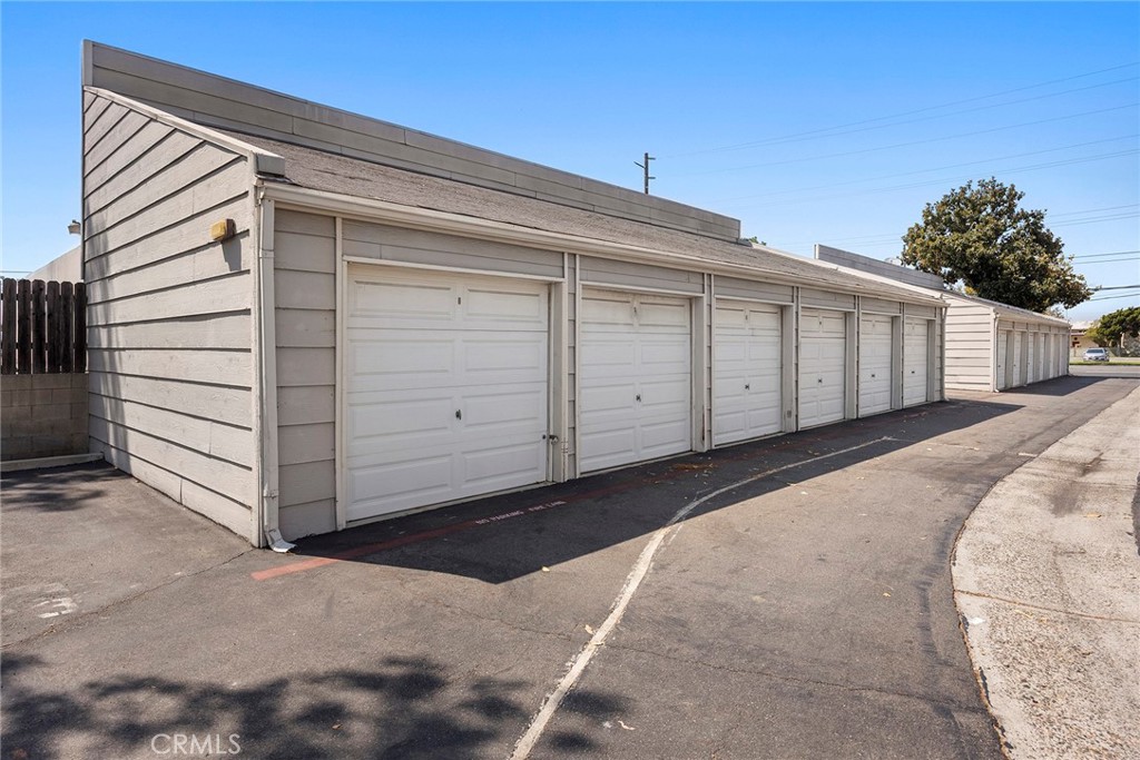 2410 W Orangethorpe Avenue 4