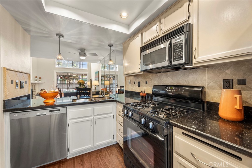 2410 W Orangethorpe Avenue 4