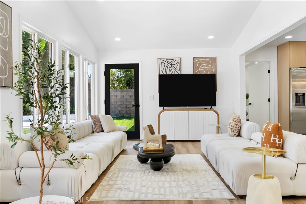 4816 Saint Andrews Avenue