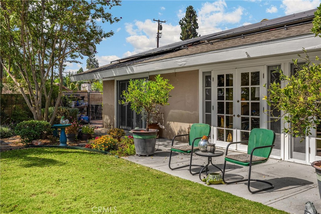 2711 Anacapa Place