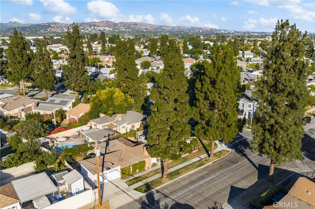 5361 Bridgeview Avenue