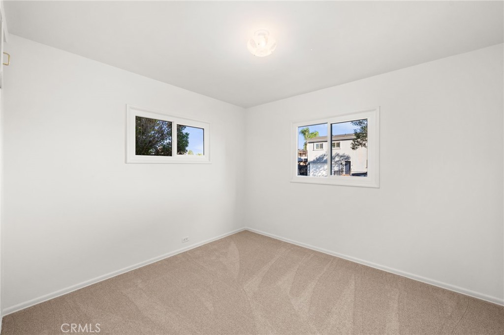 5361 Bridgeview Avenue