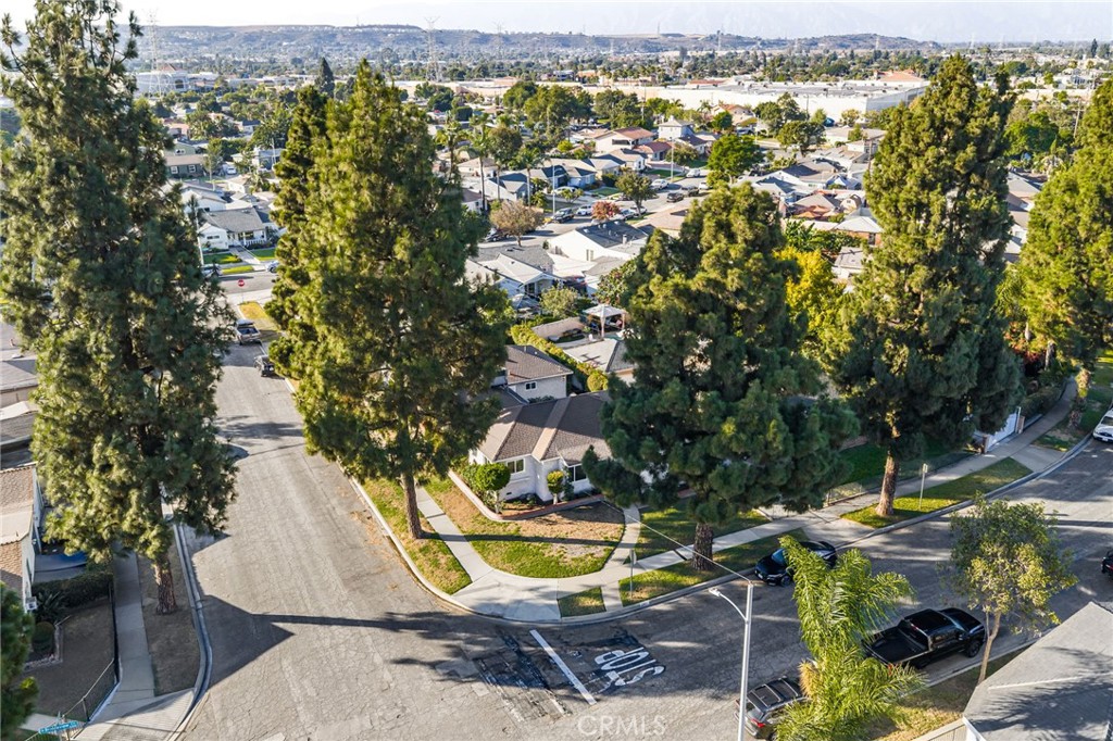 5361 Bridgeview Avenue