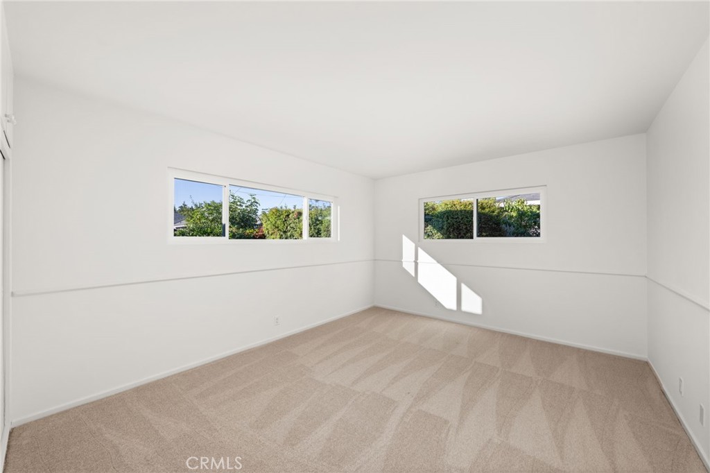 5361 Bridgeview Avenue