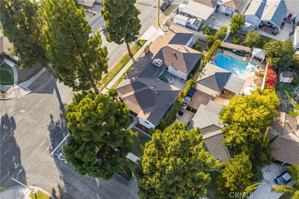 5361 Bridgeview Avenue