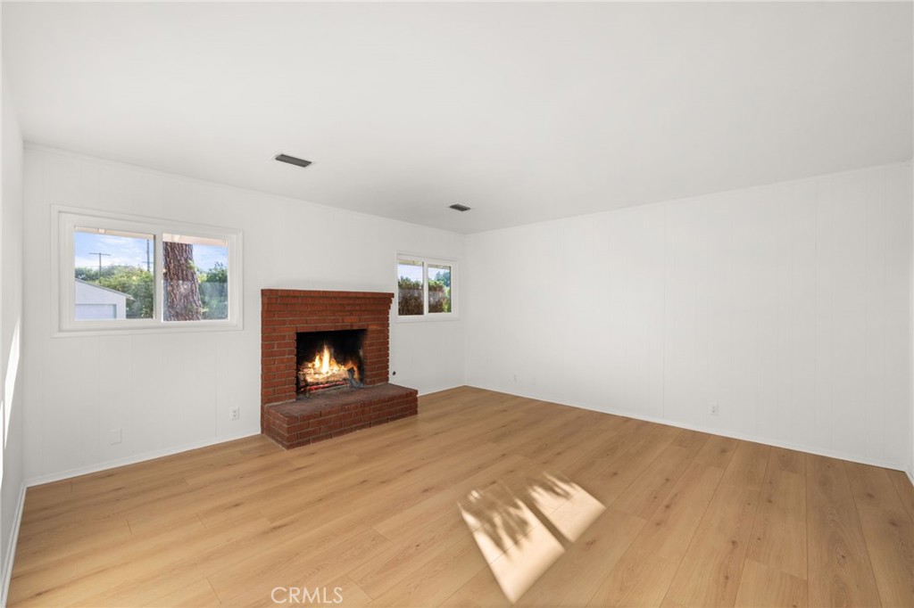 5361 Bridgeview Avenue