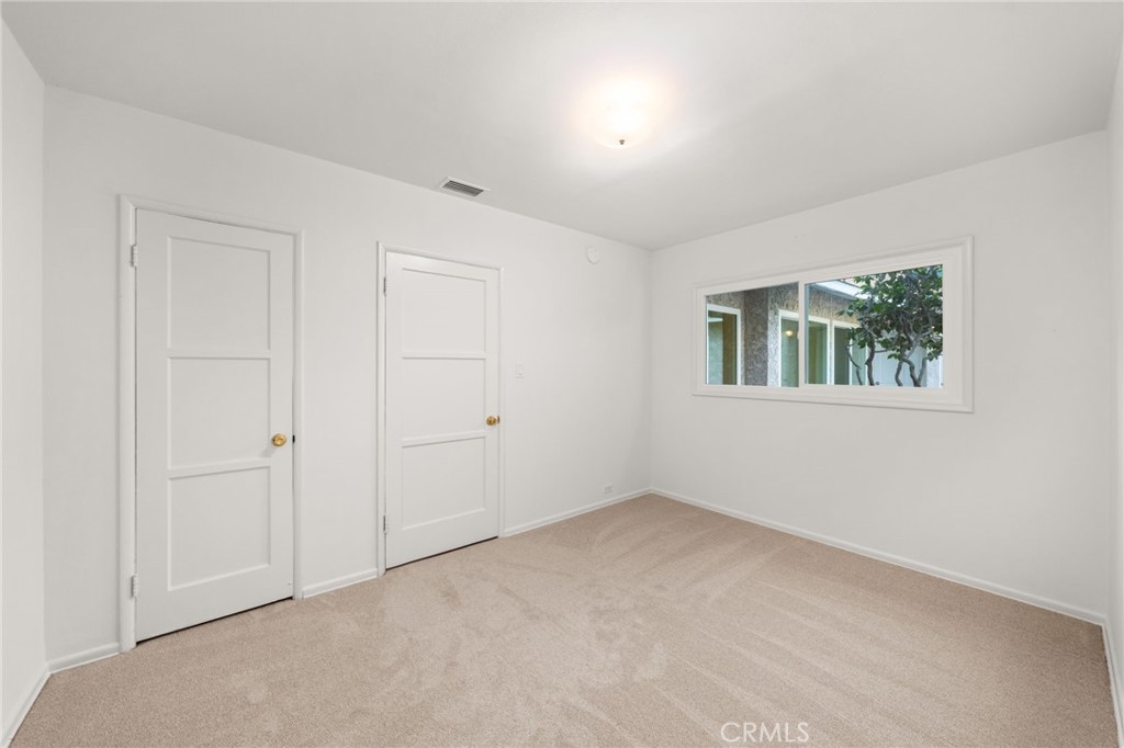 5361 Bridgeview Avenue