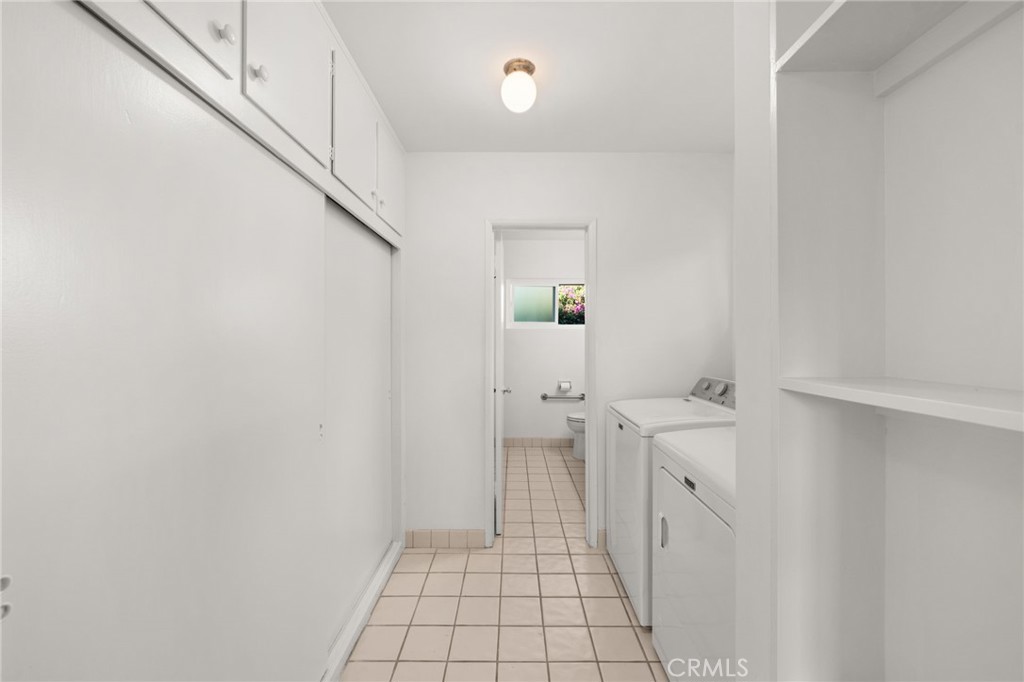 5361 Bridgeview Avenue