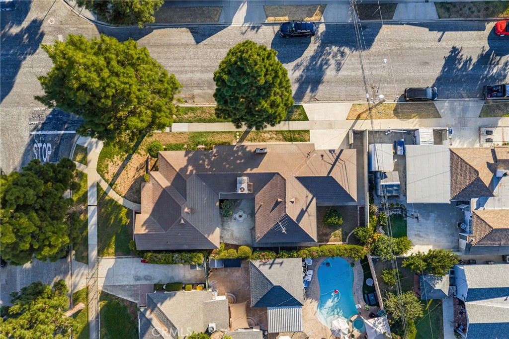 5361 Bridgeview Avenue