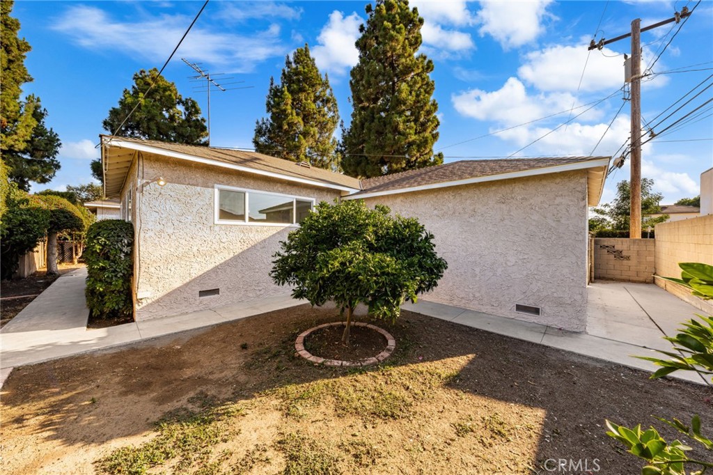 5361 Bridgeview Avenue