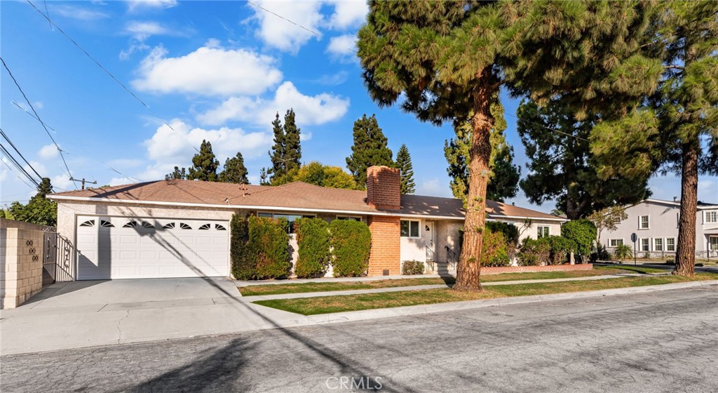 5361 Bridgeview Avenue