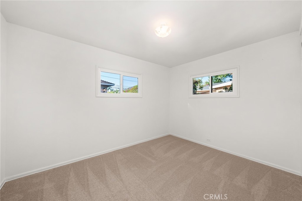 5361 Bridgeview Avenue