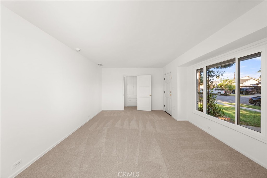 5361 Bridgeview Avenue