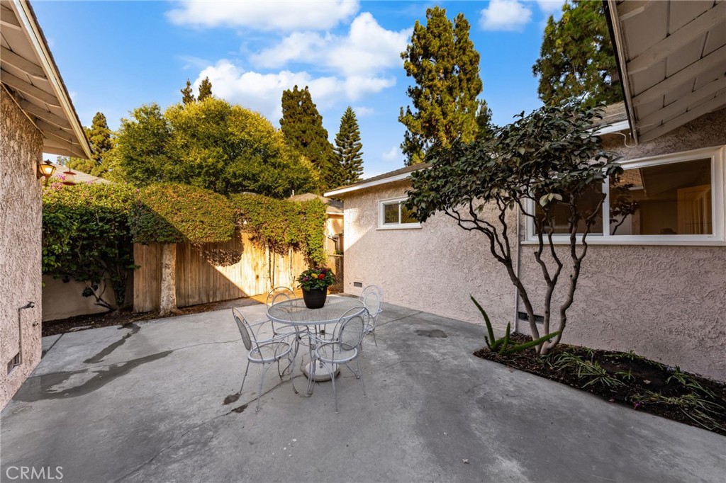 5361 Bridgeview Avenue