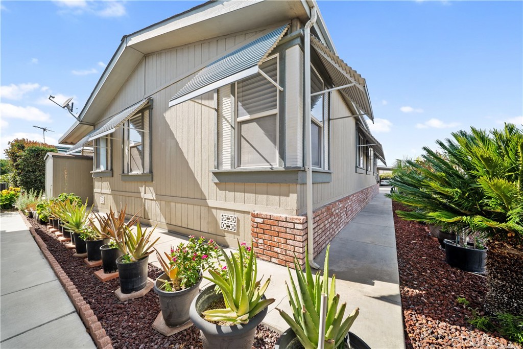 1201 W Valencia Drive 236