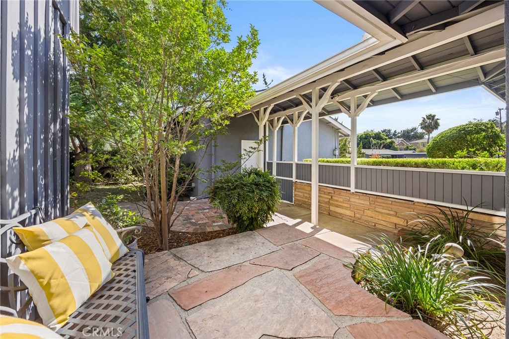 1048 Glenhaven Avenue