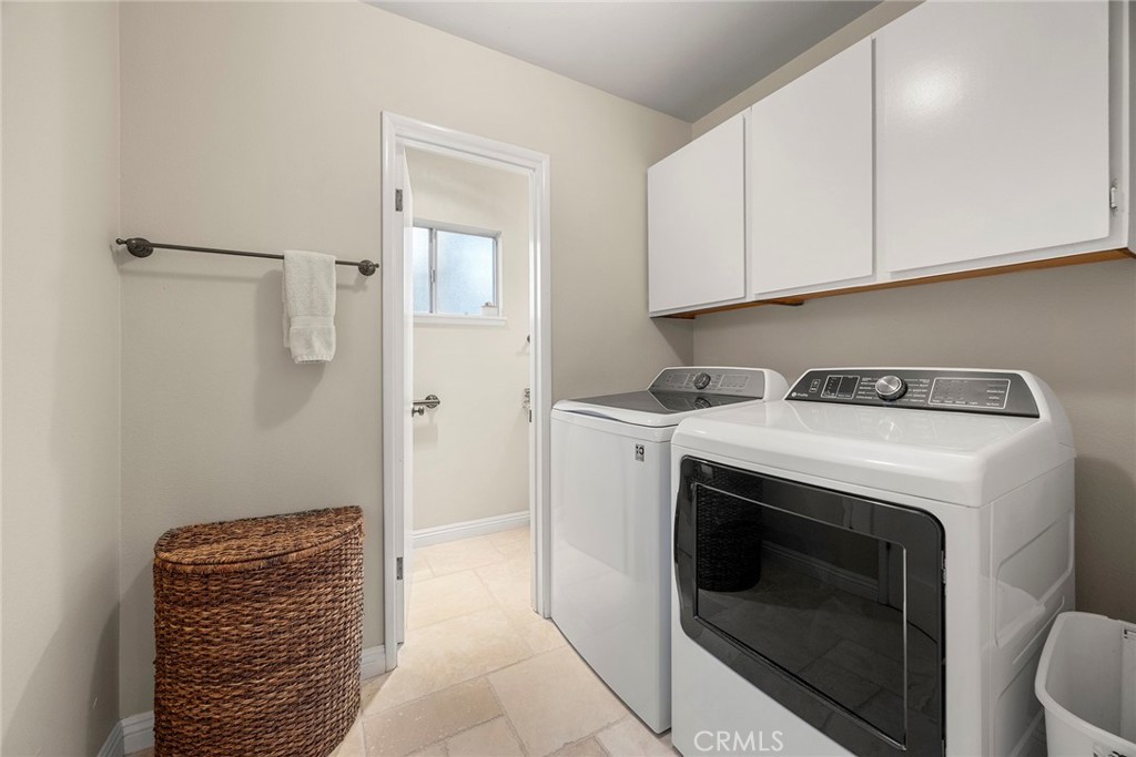 1048 Glenhaven Avenue