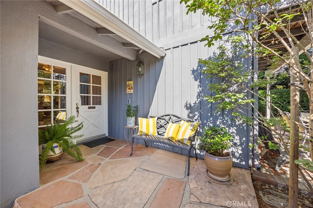 1048 Glenhaven Avenue