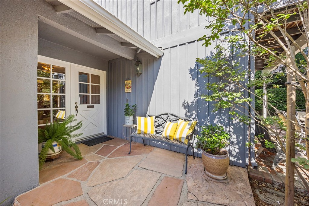 1048 Glenhaven Avenue
